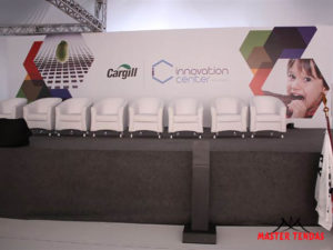 Estrutura completa pisos, arquibancada e palco - Master Tendas